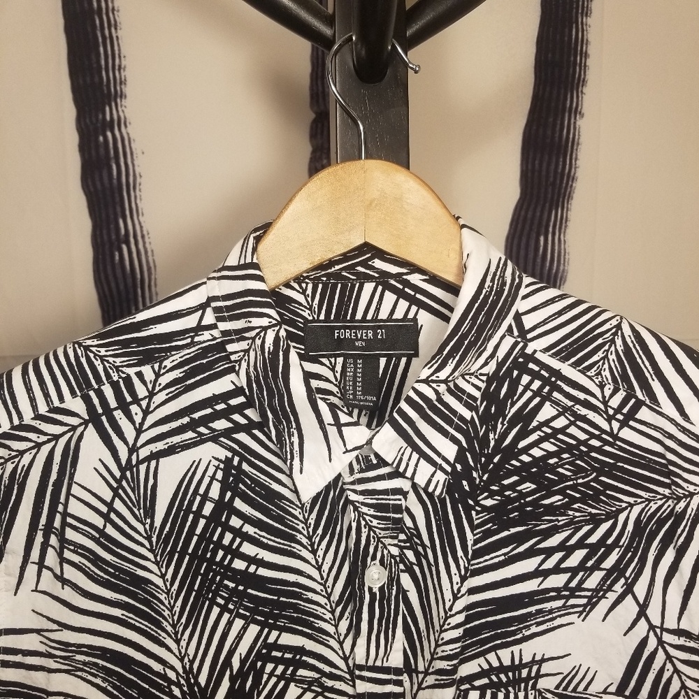 Forever 21 Button Up Short Sleeve